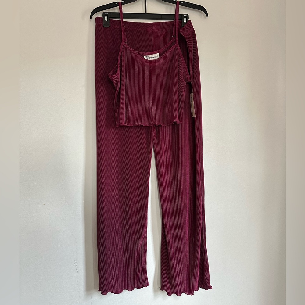 Women's Burgundy Satin Like‎ 2 piece Set